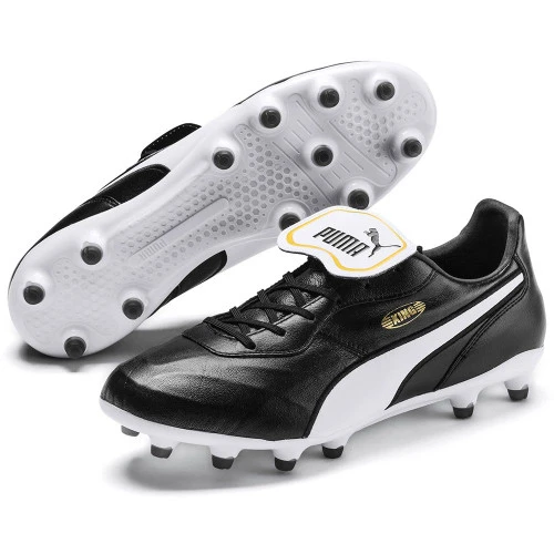 What-Kind-of-Soccer-Shoes-Do-You-Wear-on-Turf